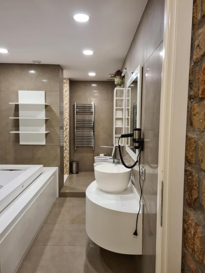 Incantevole Con Jacuzzi Rzym Zewnętrze zdjęcie